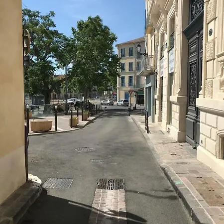 Beziers, Cosy *